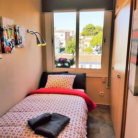 Marina Port & Beach-apartment * Masnou